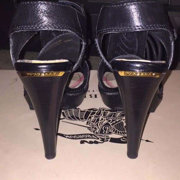 Burberry heels - Picture 4 of 7